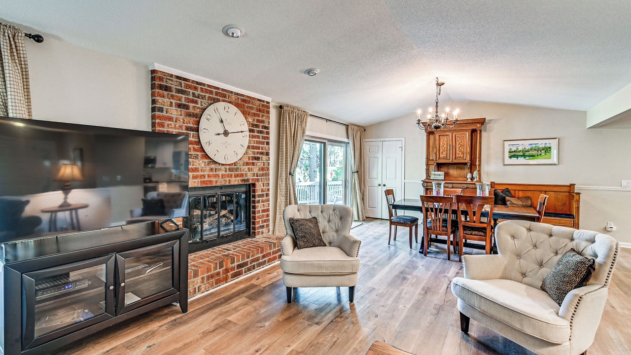 Photo of Livingroom in Pinehurst