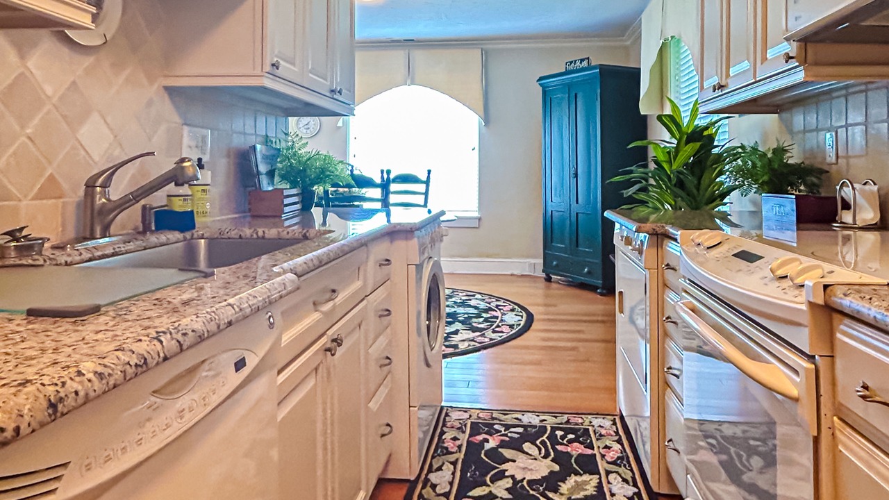 Photo of Kitchen in Lake Junaluska