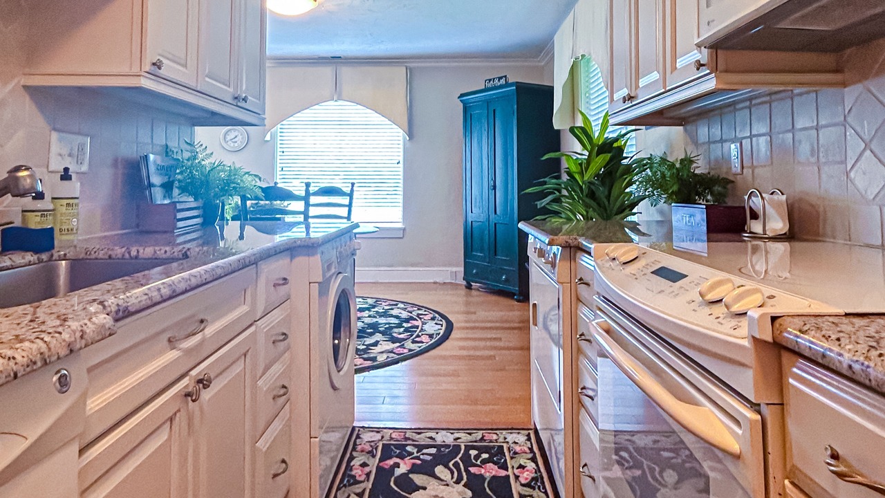 Photo of Kitchen in Lake Junaluska