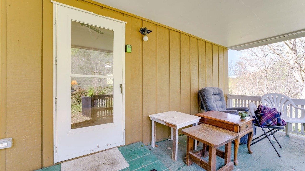 Photo of Patio Balcony in Tuckasegee