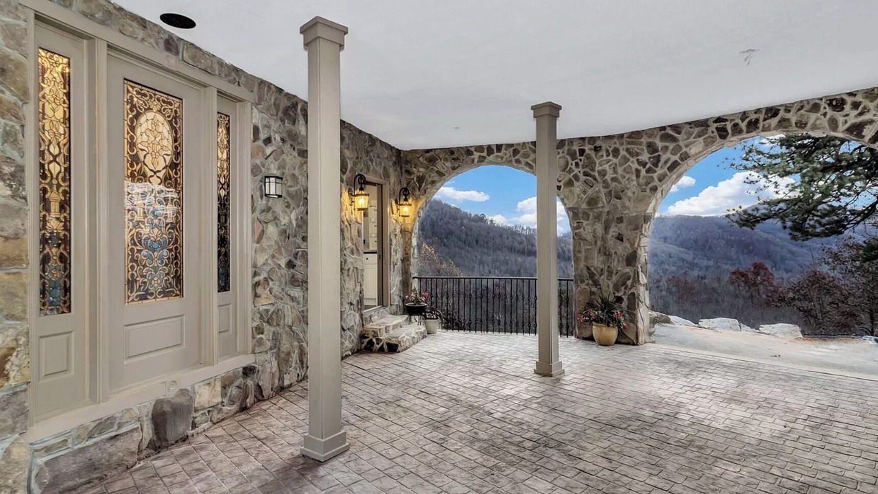 Photo of Outdoor in Black Mountain