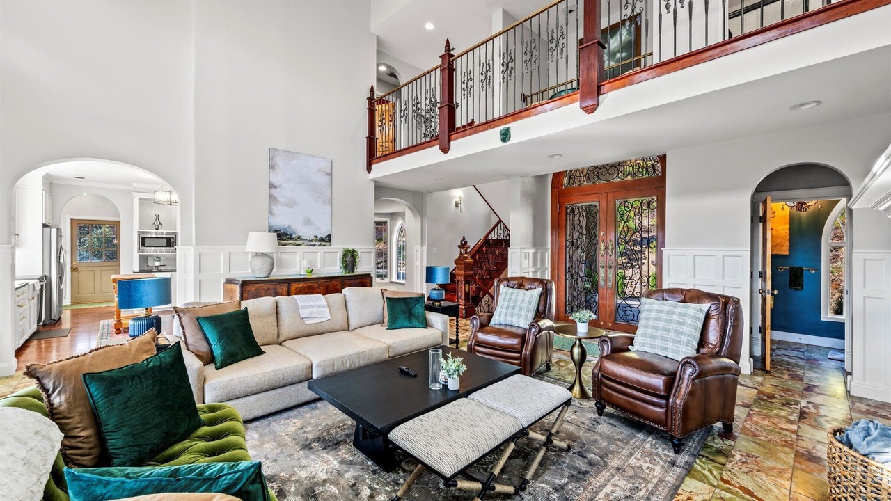 Photo of Livingroom in Black Mountain