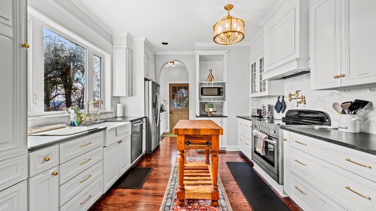 Photo of Kitchen in Black Mountain