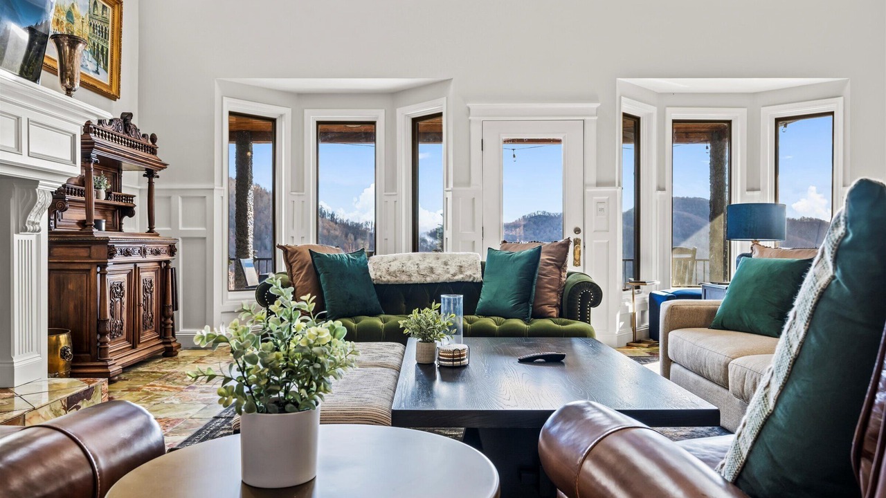 Photo of Livingroom in Black Mountain