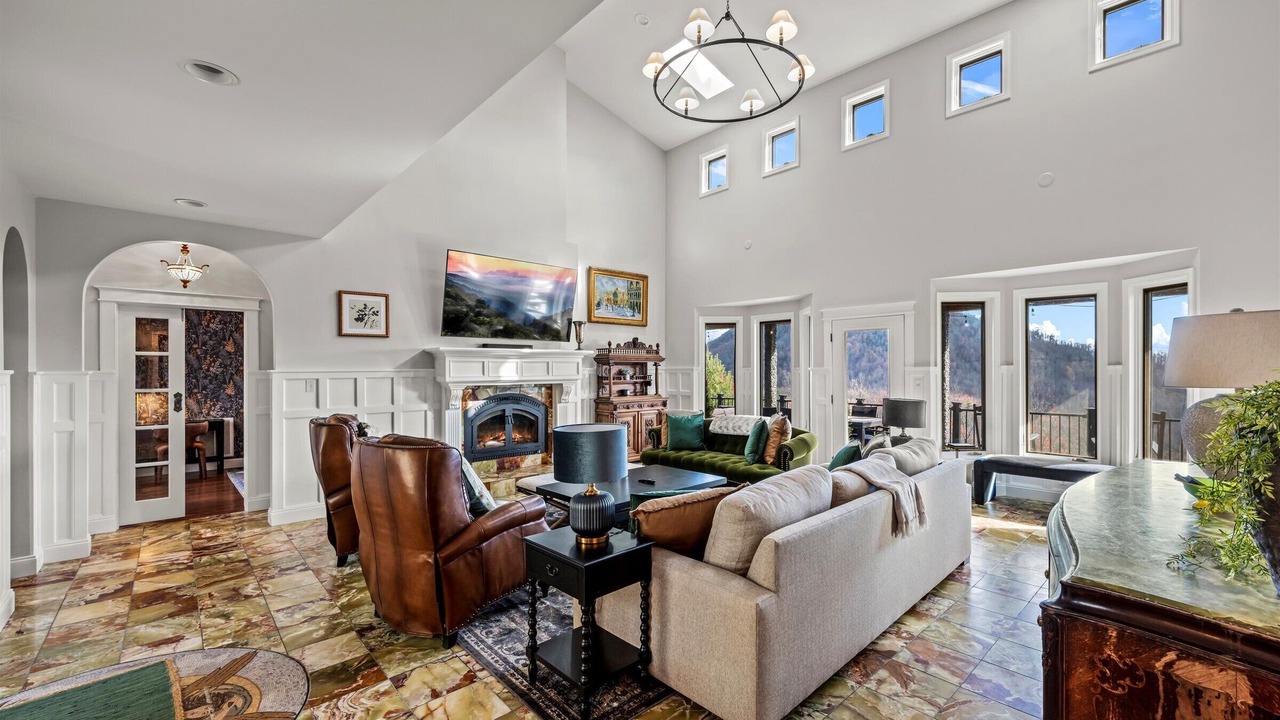 Photo of Livingroom in Black Mountain