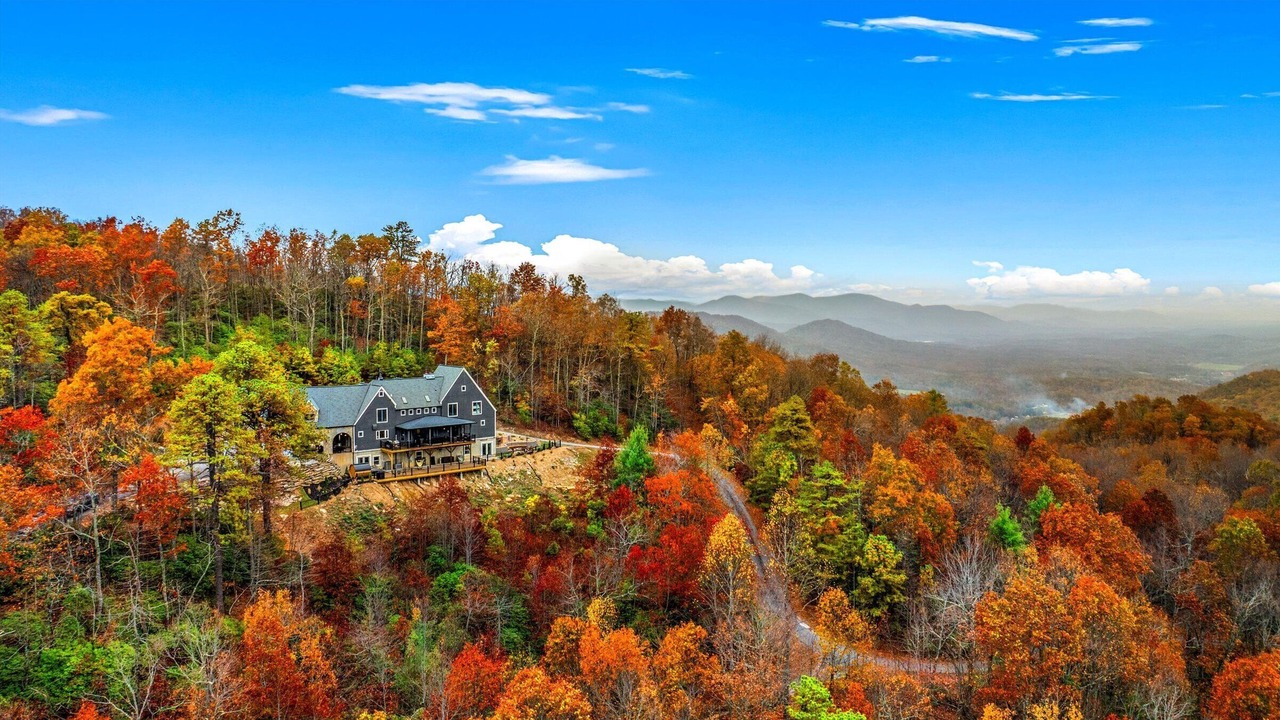 Photo of Outdoor in Black Mountain