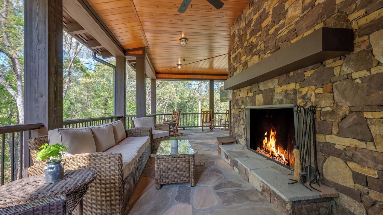 Photo of Livingroom in Mill Spring