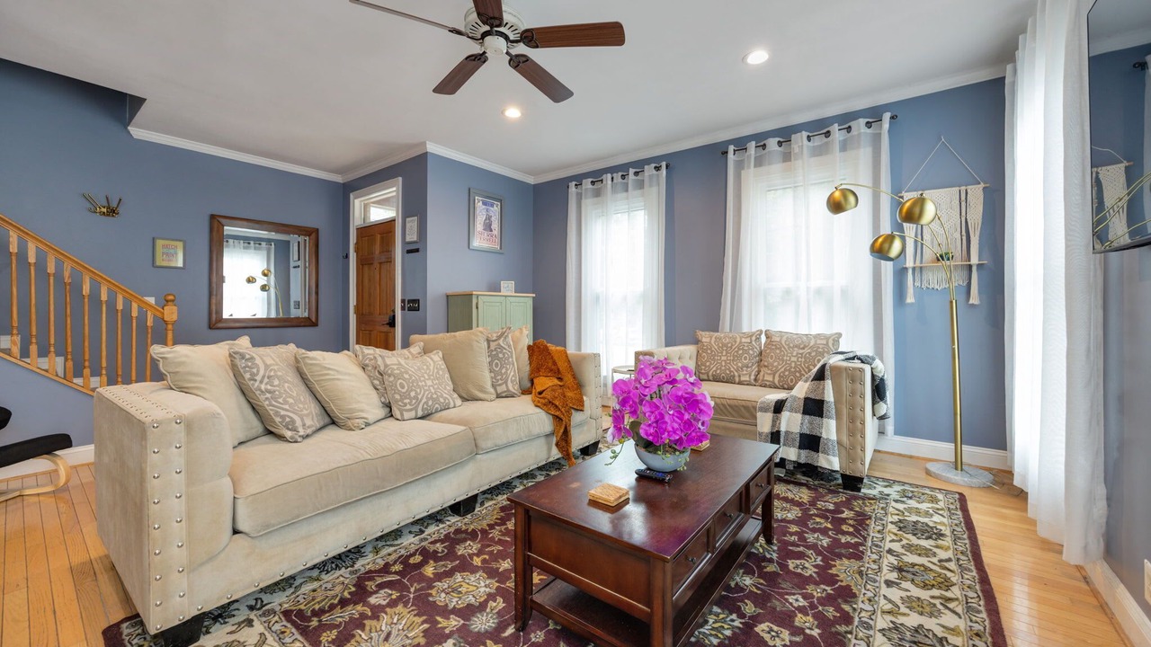 Photo of Livingroom in Germantown