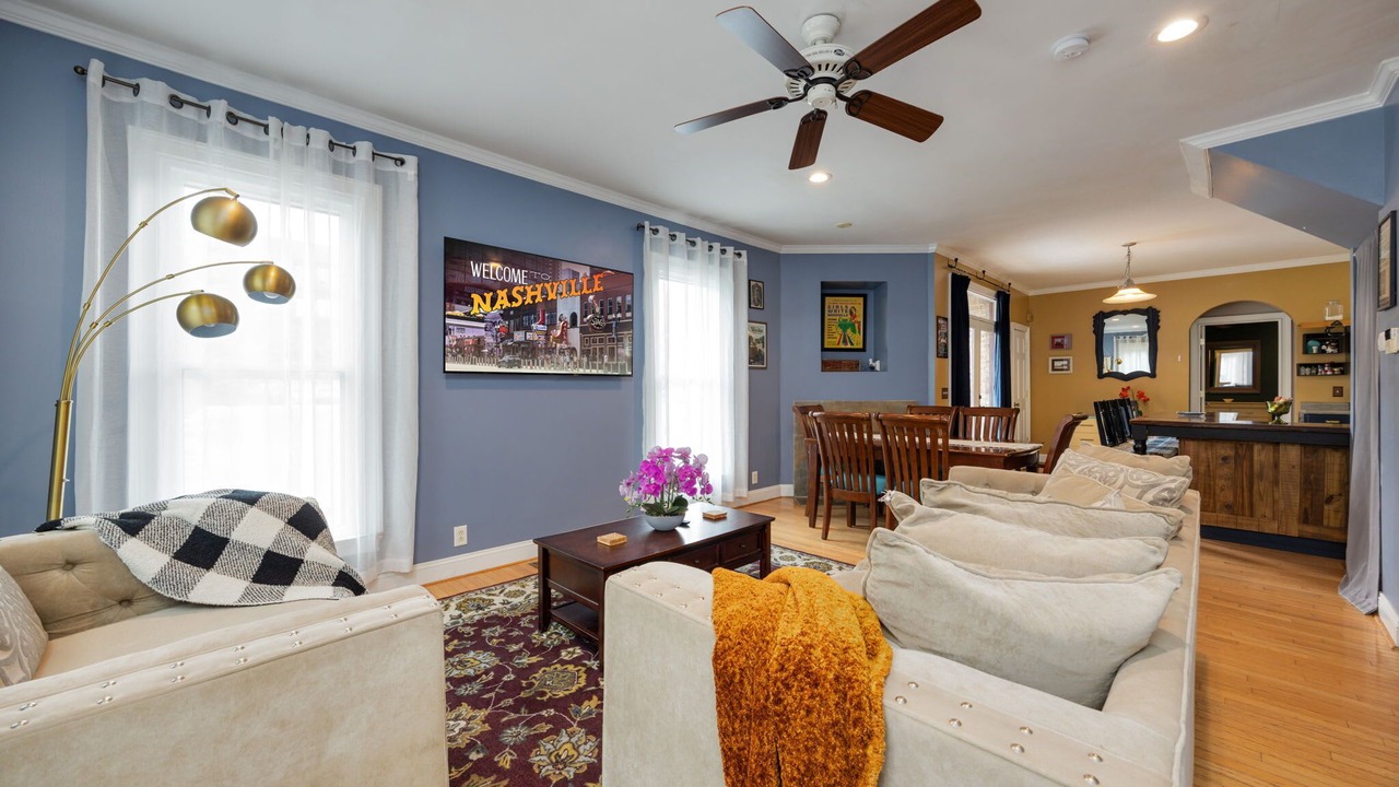 Photo of Livingroom in Germantown