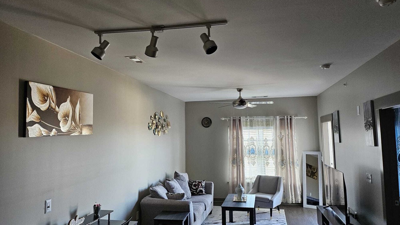 Photo of Livingroom in Fourth Ward