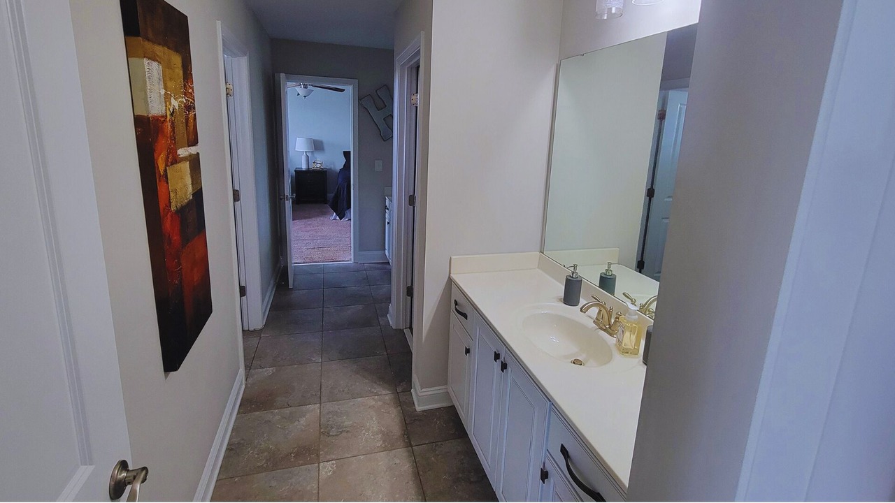 Photo of Bathroom in Murraysville