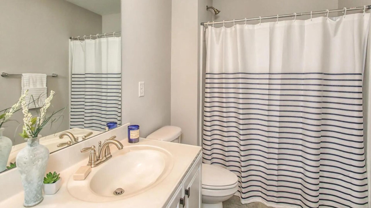 Photo of Bathroom in Murraysville