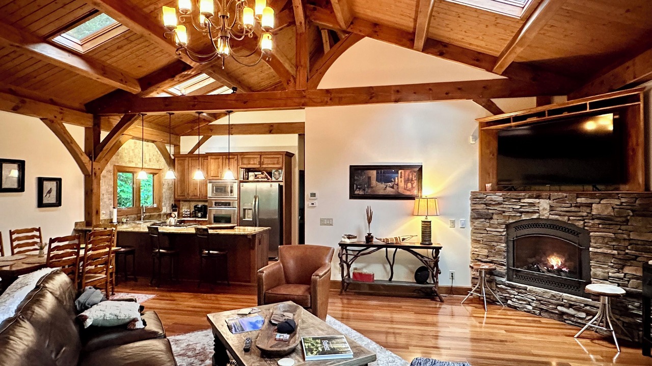 Photo of Livingroom in Waynesville