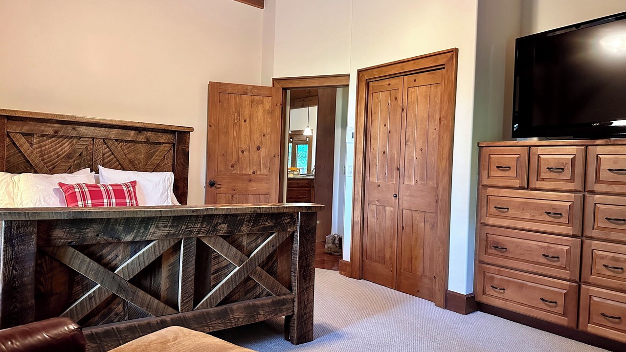 Photo of Bedroom in Waynesville