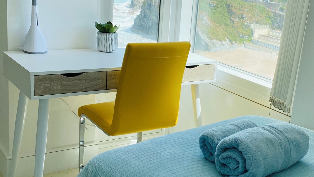 Photo of Bedroom in Newquay City Centre