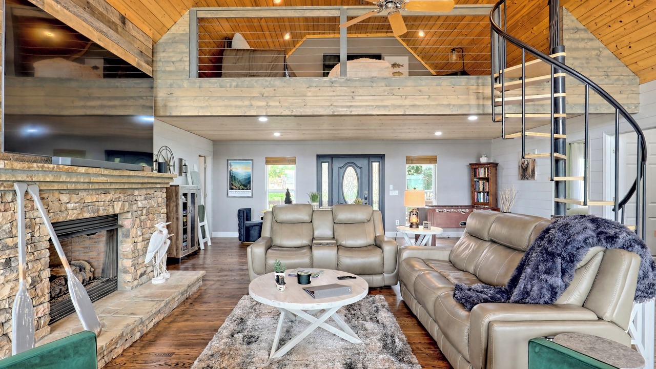 Photo of Bedroom in Cullowhee