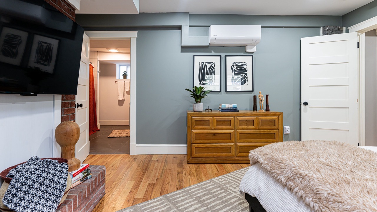 Photo of Bedroom in Historic Montford