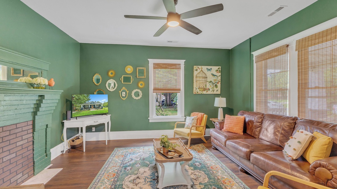 Photo of Livingroom in Garner