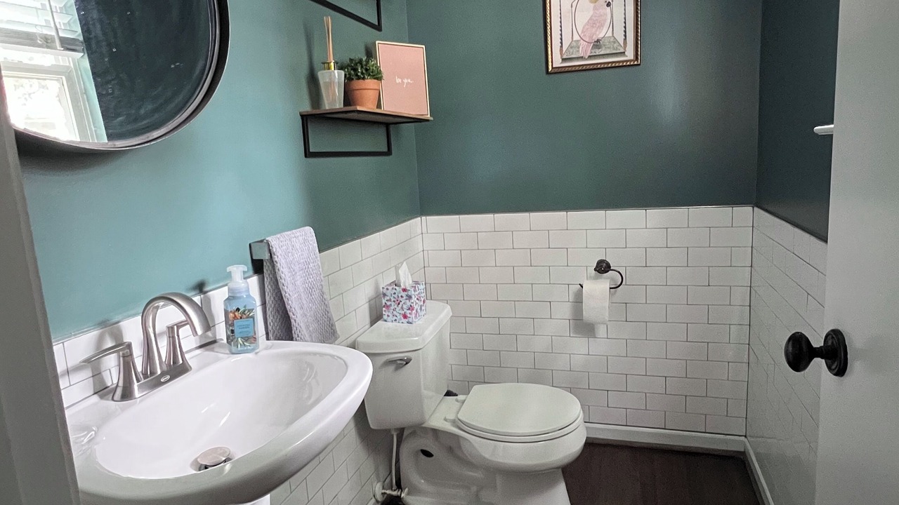 Photo of Bathroom in First Ward