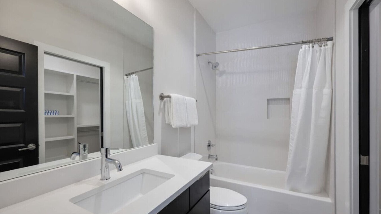 Photo of Bathroom in Hadley - Washington