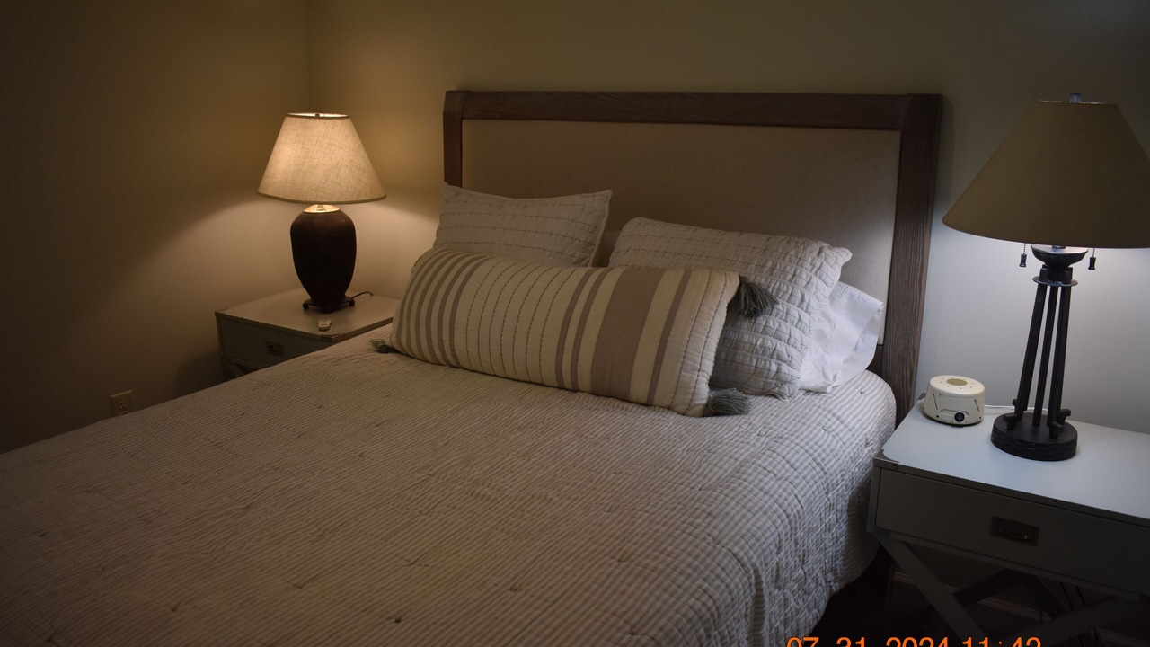 Photo of Bedroom in Burnsville