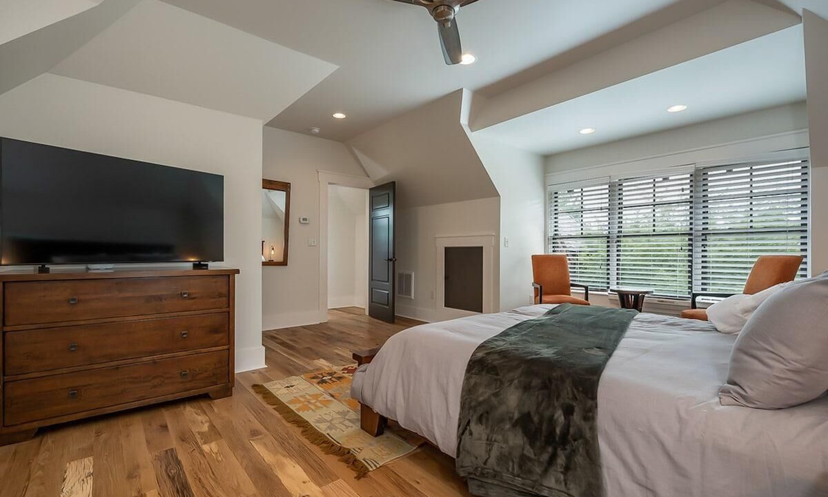 Photo of Bedroom in Mill Spring