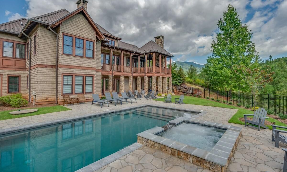 Photo of Outdoor in Mill Spring