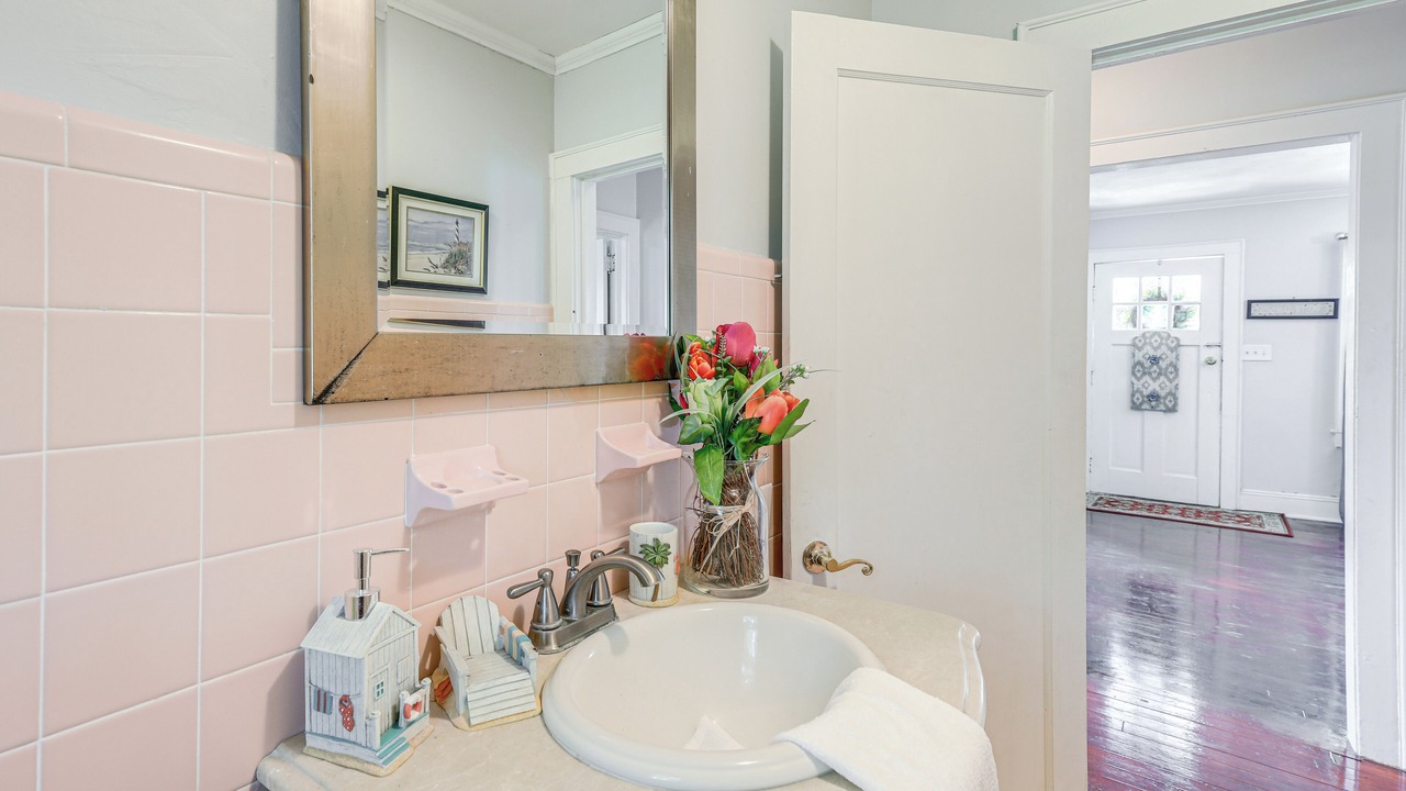 Photo of Bathroom in Beaufort