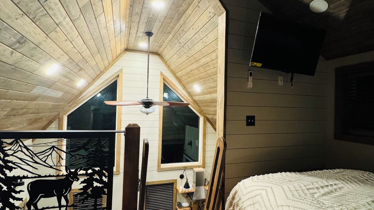 Photo of Bedroom in Boonville