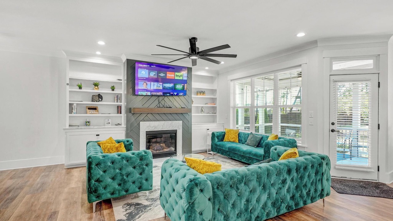 Photo of Livingroom in McCain