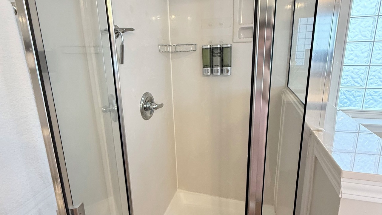 Photo of Bathroom in Prosperity Church Road