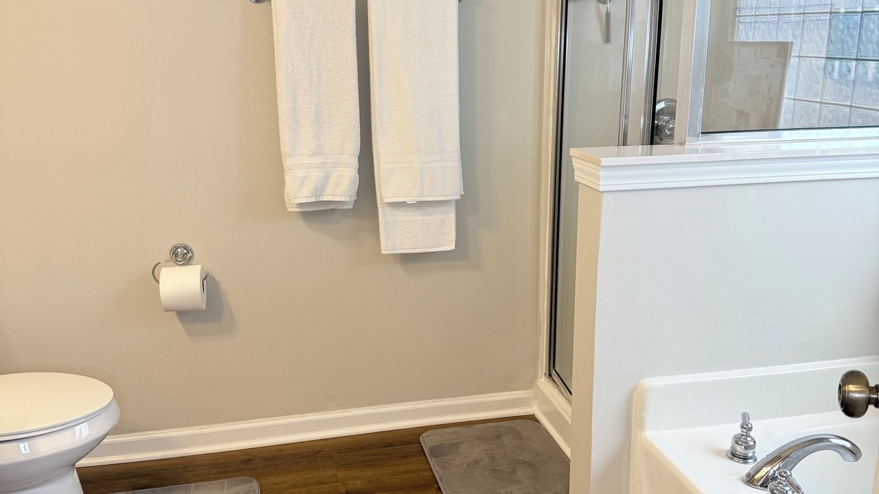 Photo of Bathroom in Prosperity Church Road