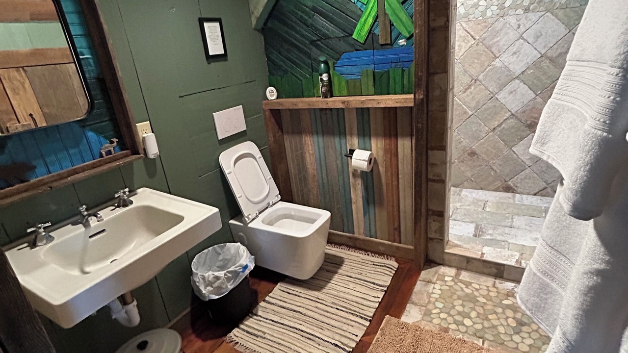 Photo of Bathroom in Rutherfordton