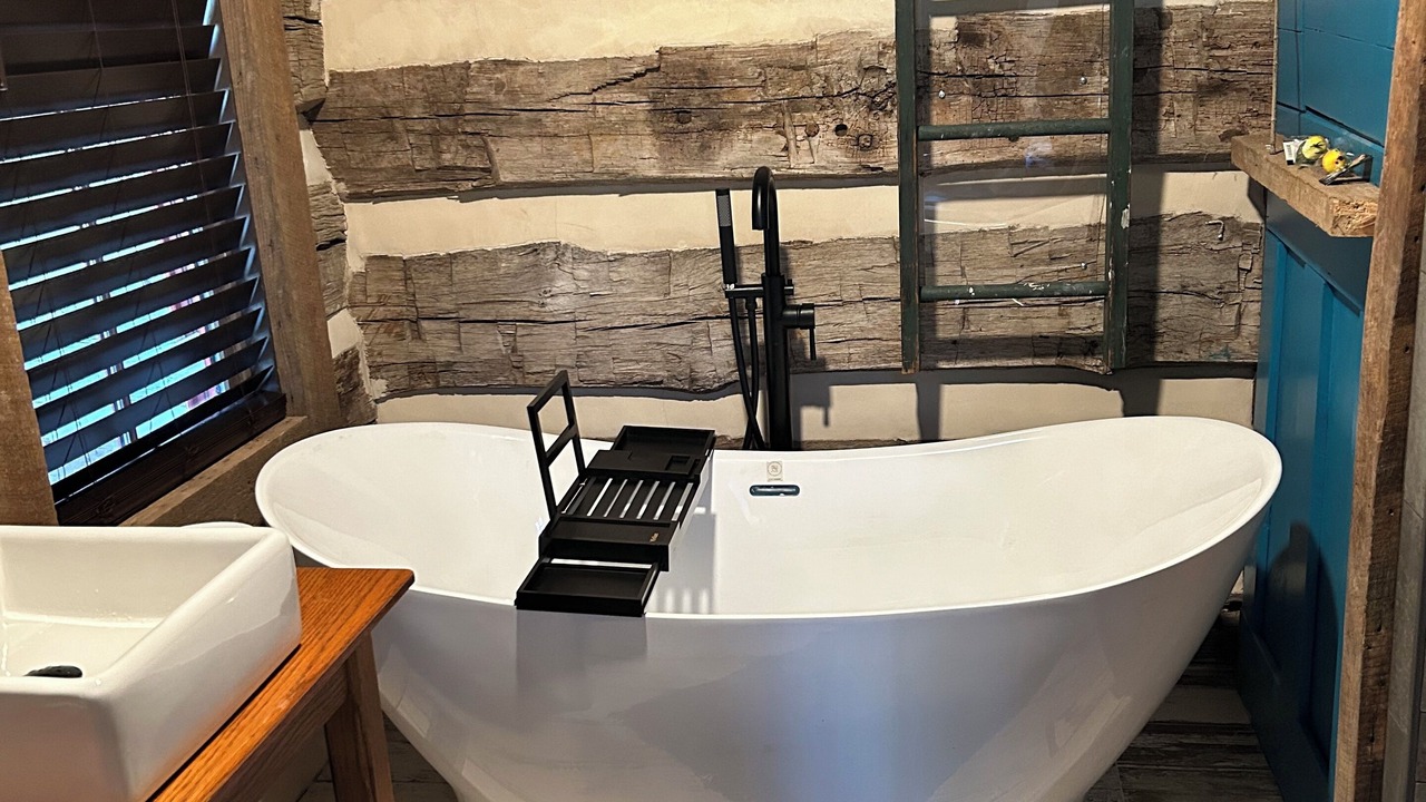 Photo of Bathroom in Rutherfordton