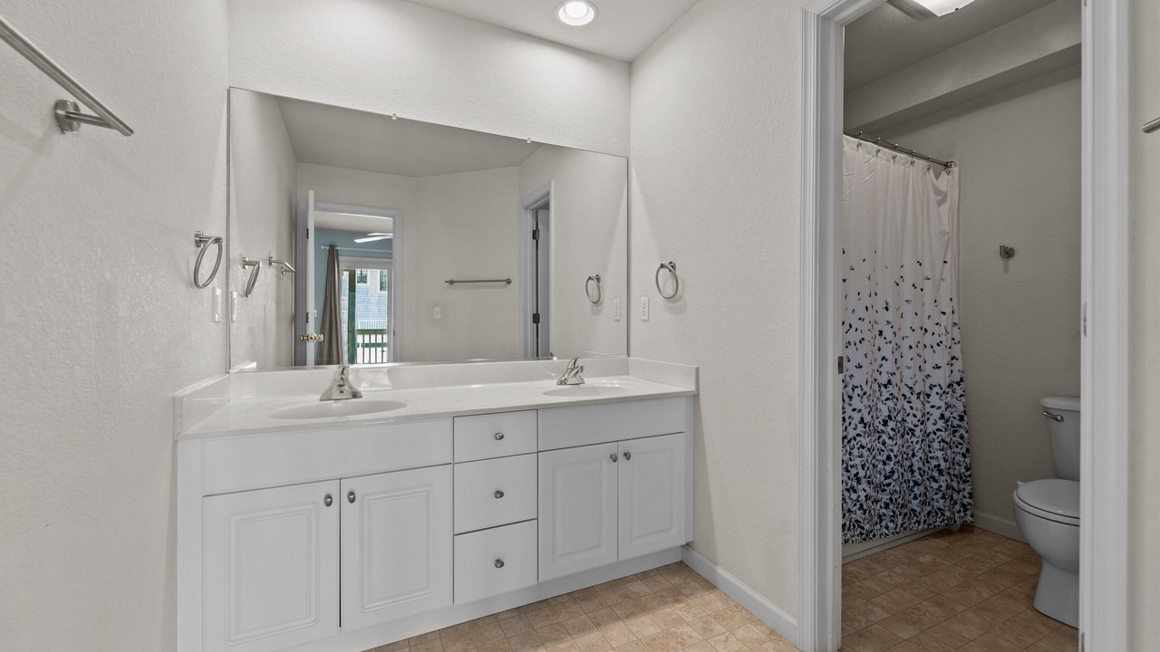 Photo of Bathroom in Carova Beach