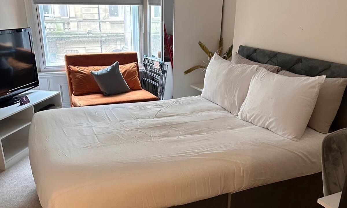 Photo of Bedroom in Newcastle-upon-Tyne