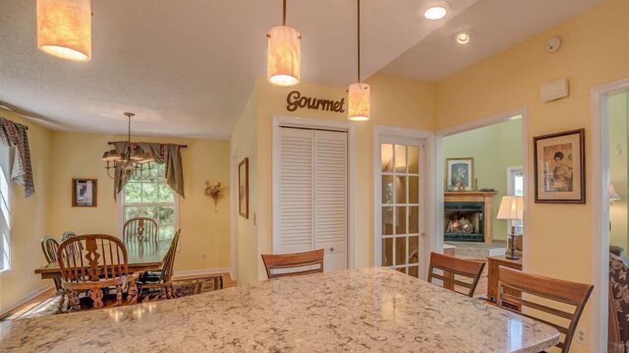 Photo of Bedroom in Saluda