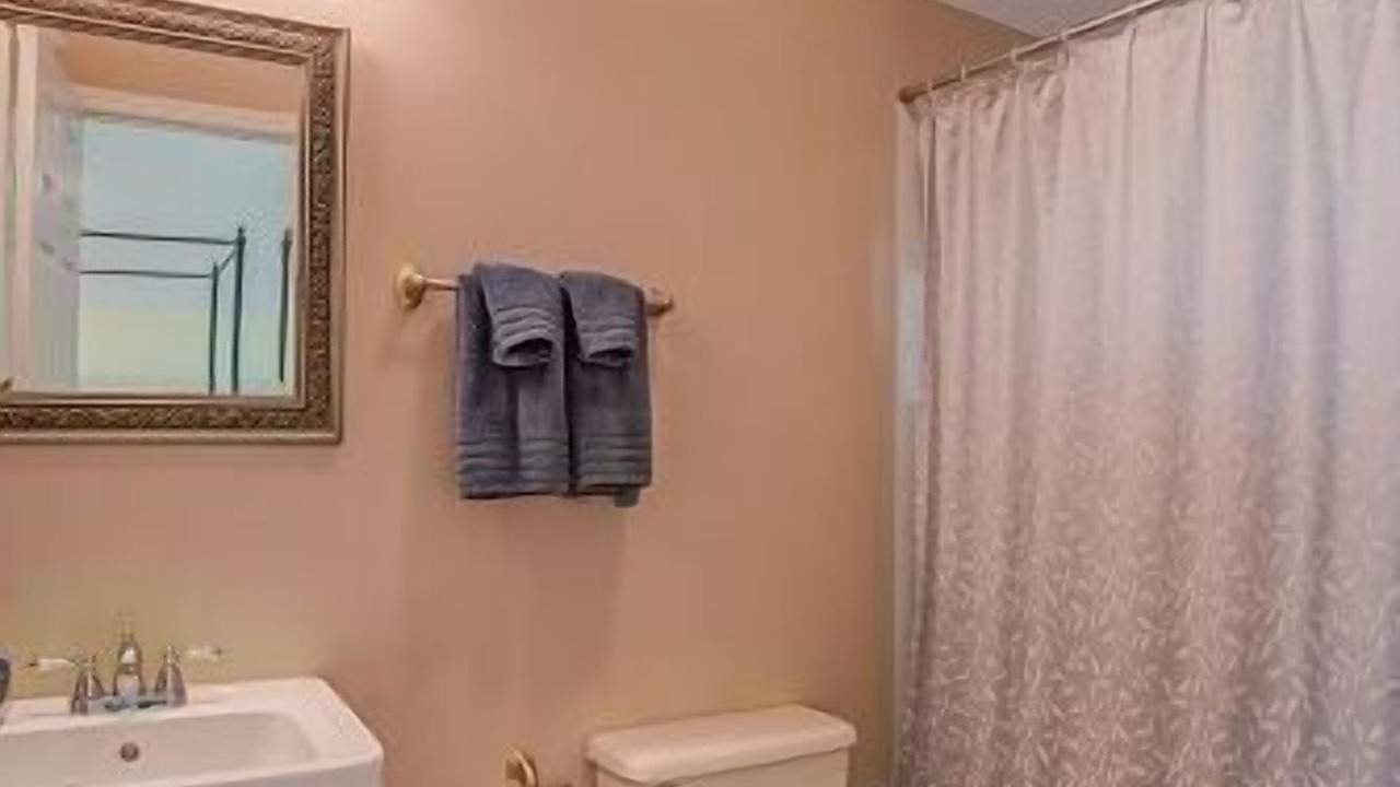 Photo of Bedroom in Saluda