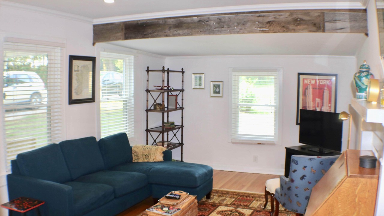 Photo of Livingroom in Hillsborough