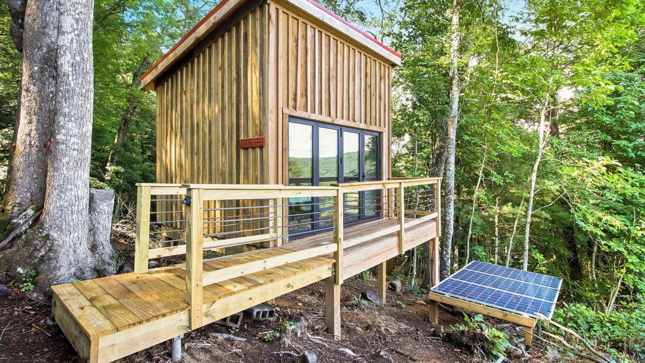 Photo of Patio Balcony in Laurel Springs