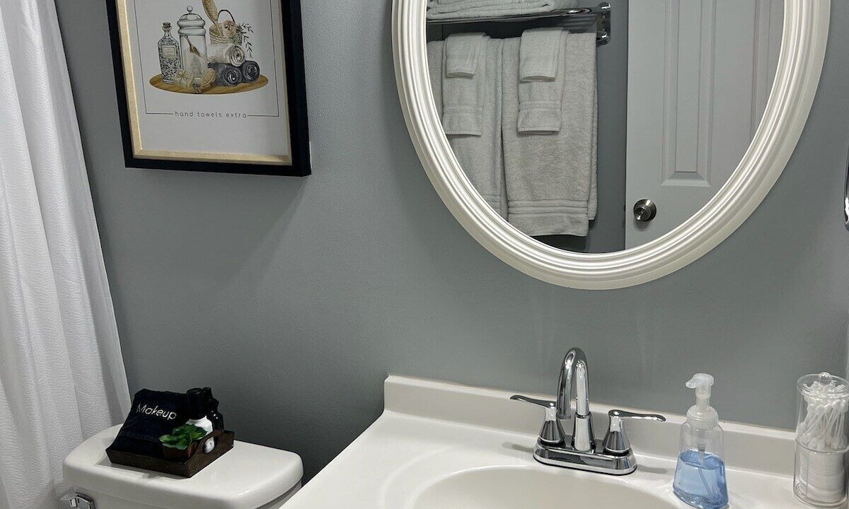 Photo of Bathroom in Piney Green