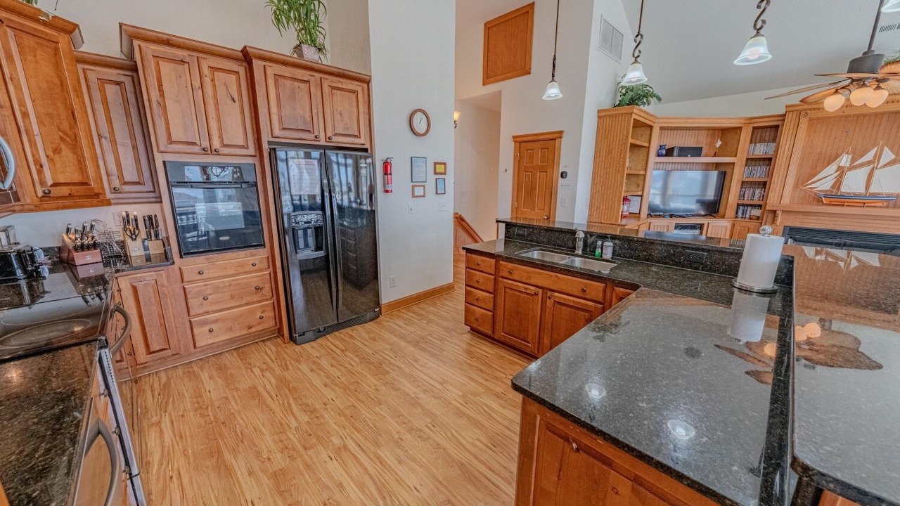 Photo of Kitchen in Wind Over Waves