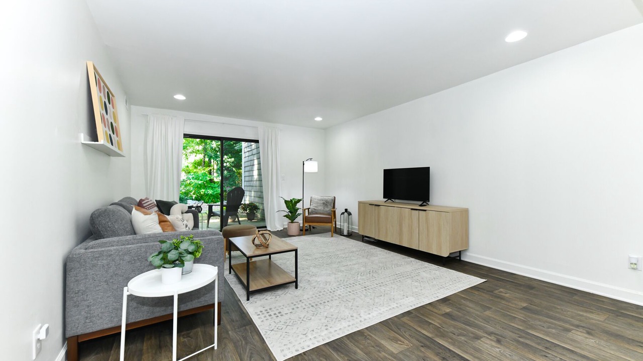 Photo of Livingroom in Green Valley