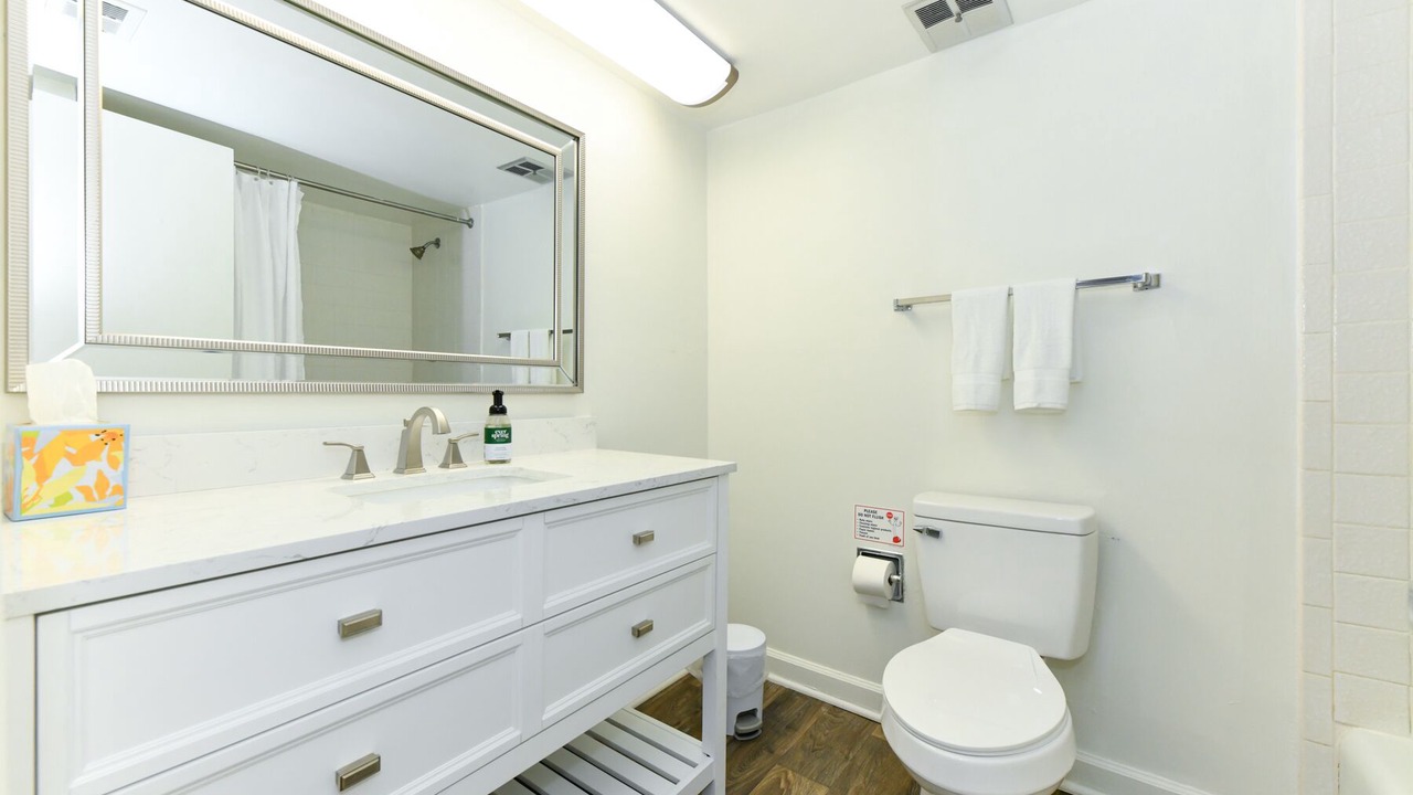 Photo of Bathroom in Green Valley
