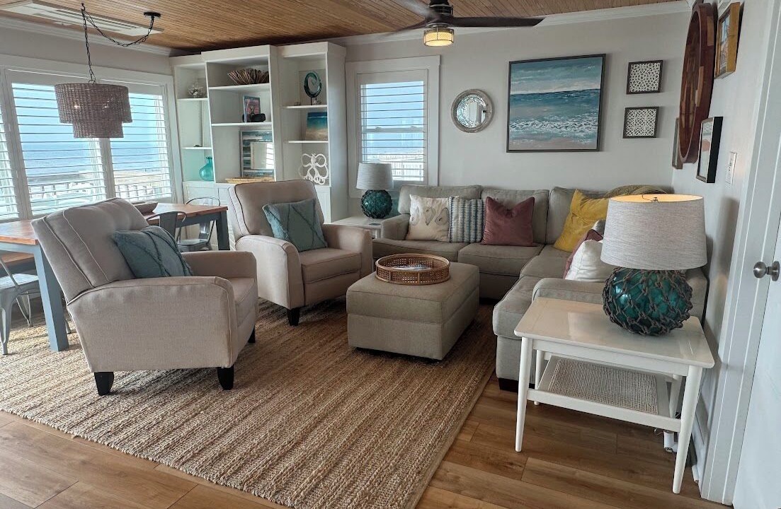 Photo of Livingroom in McCutcheon Field