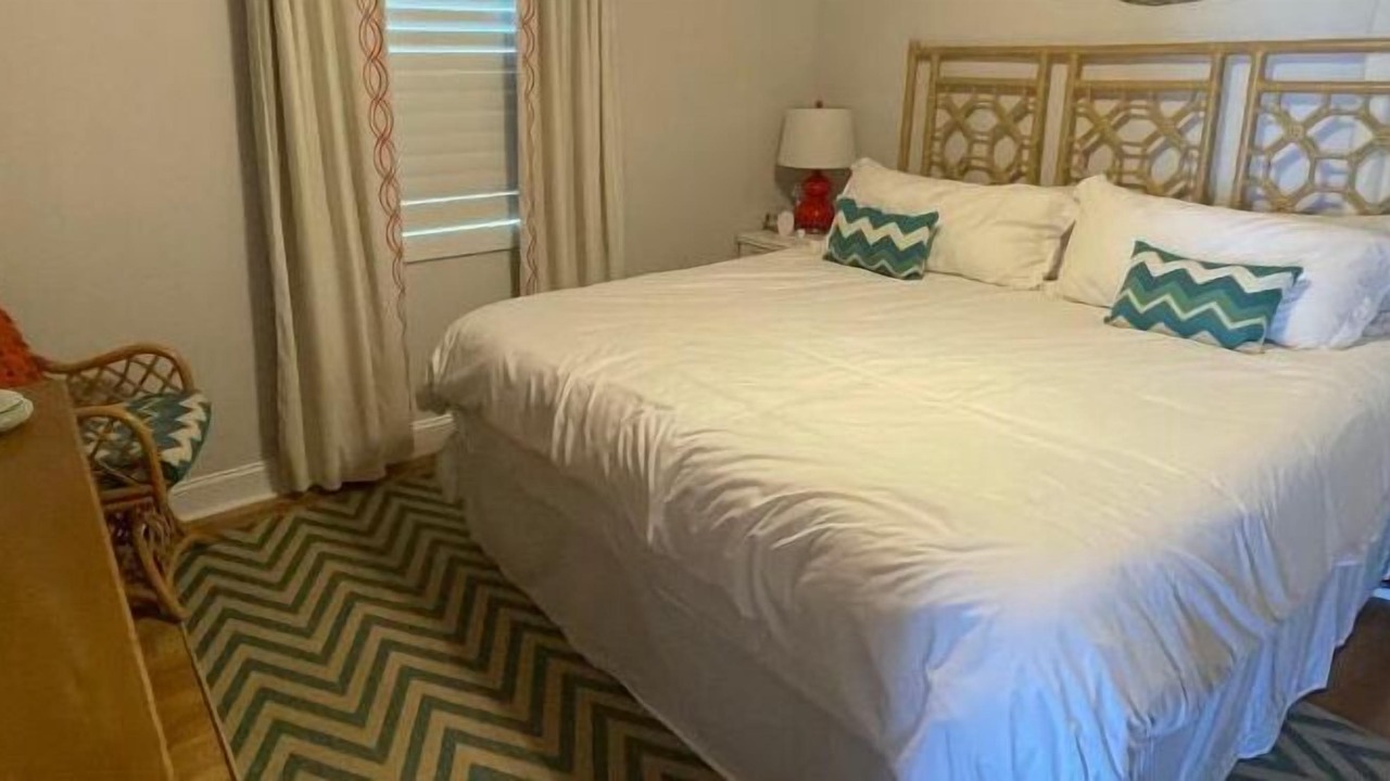 Photo of Bedroom in McCutcheon Field