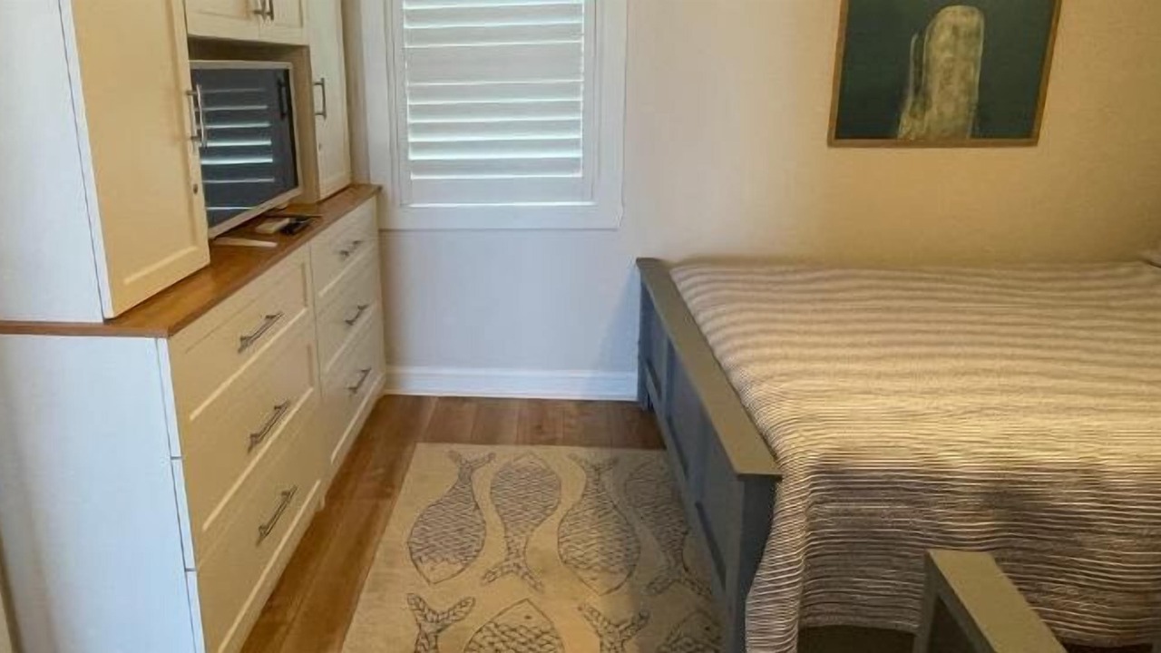 Photo of Bedroom in McCutcheon Field