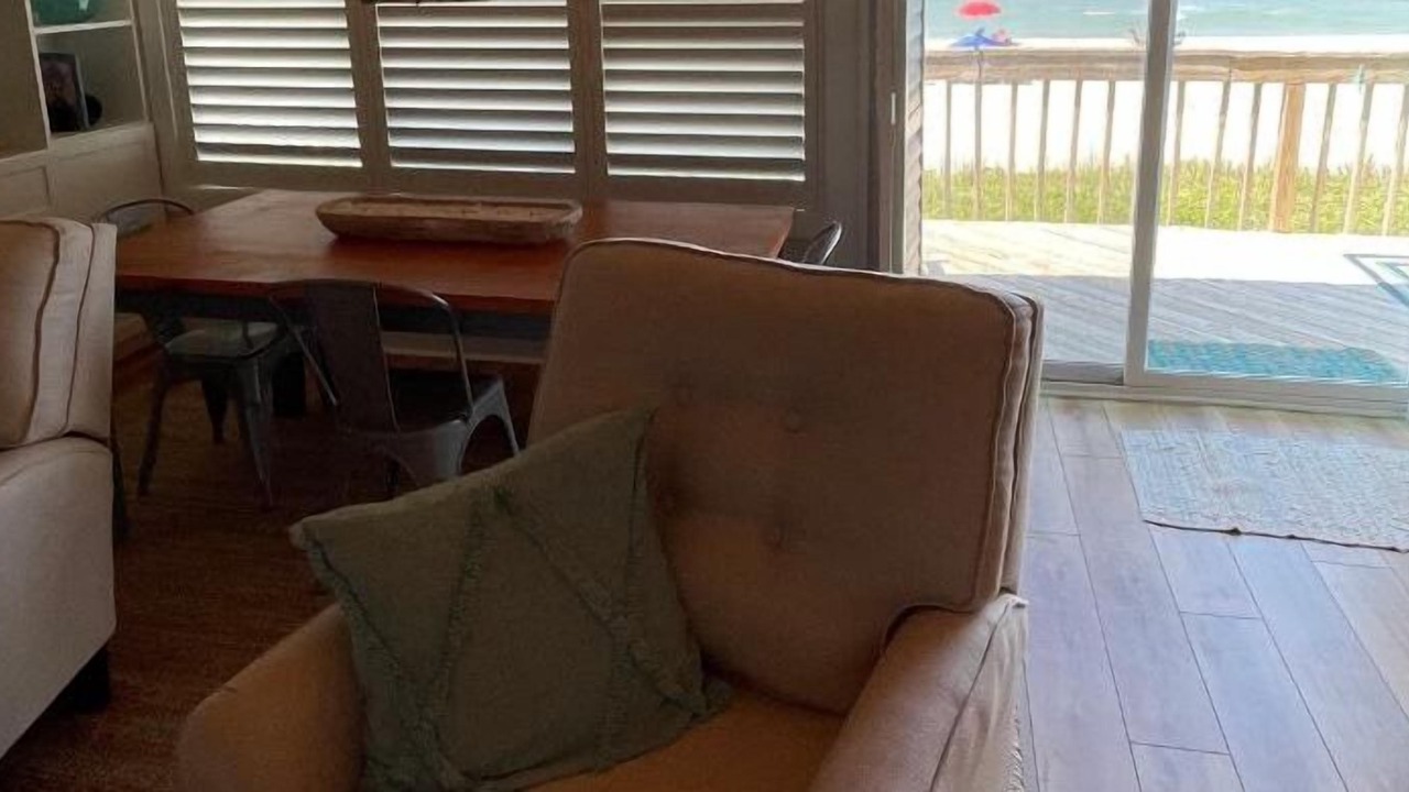 Photo of Livingroom in McCutcheon Field