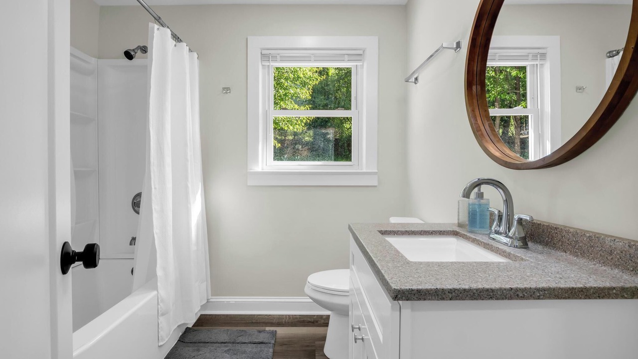 Photo of Bathroom in Hendersonville