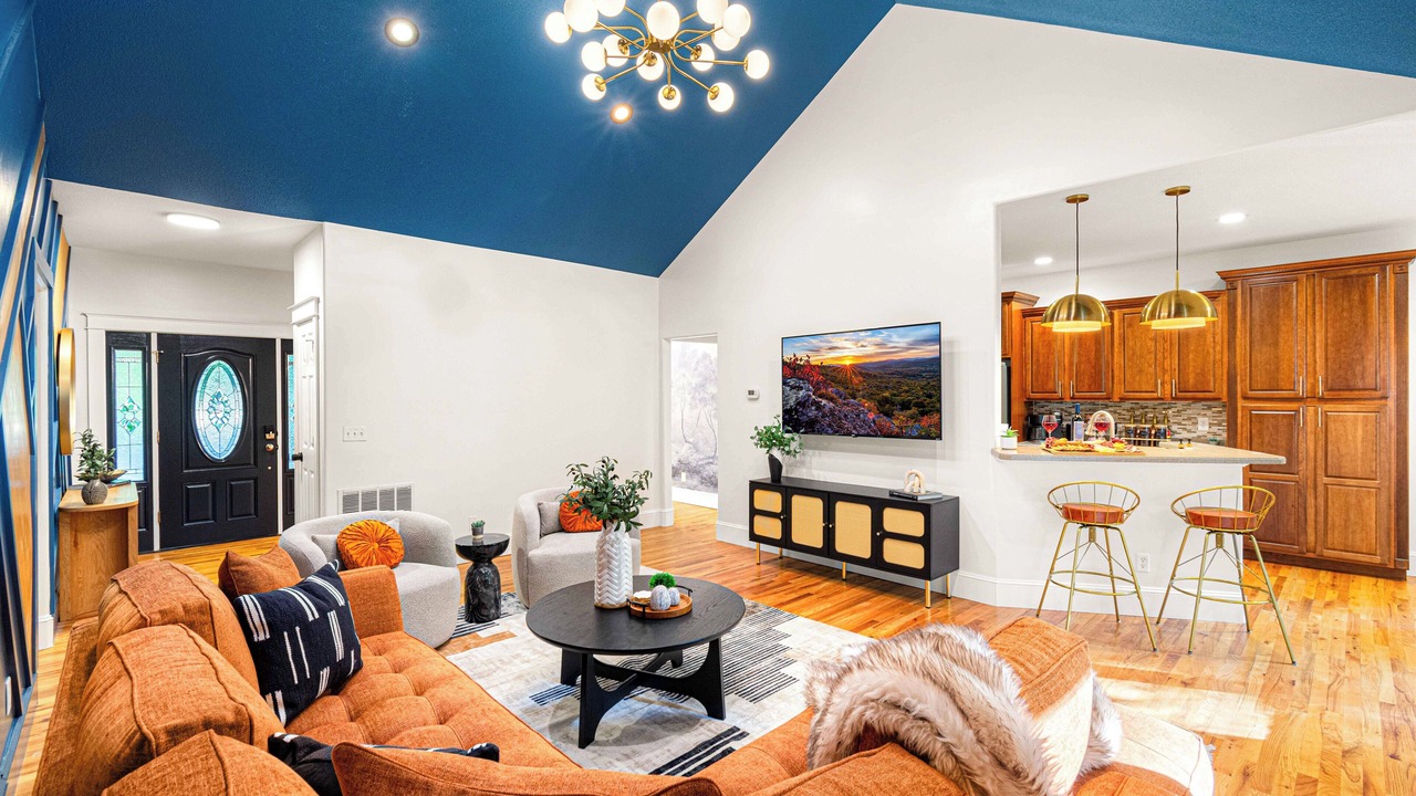 Photo of Bedroom in Asheville